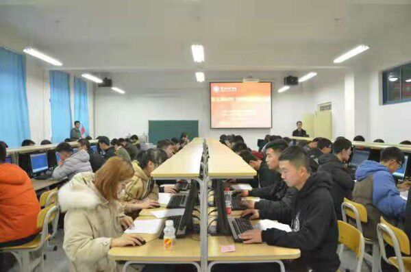 土木工程学院举办第五届“AUTO CAD”制图技能大赛