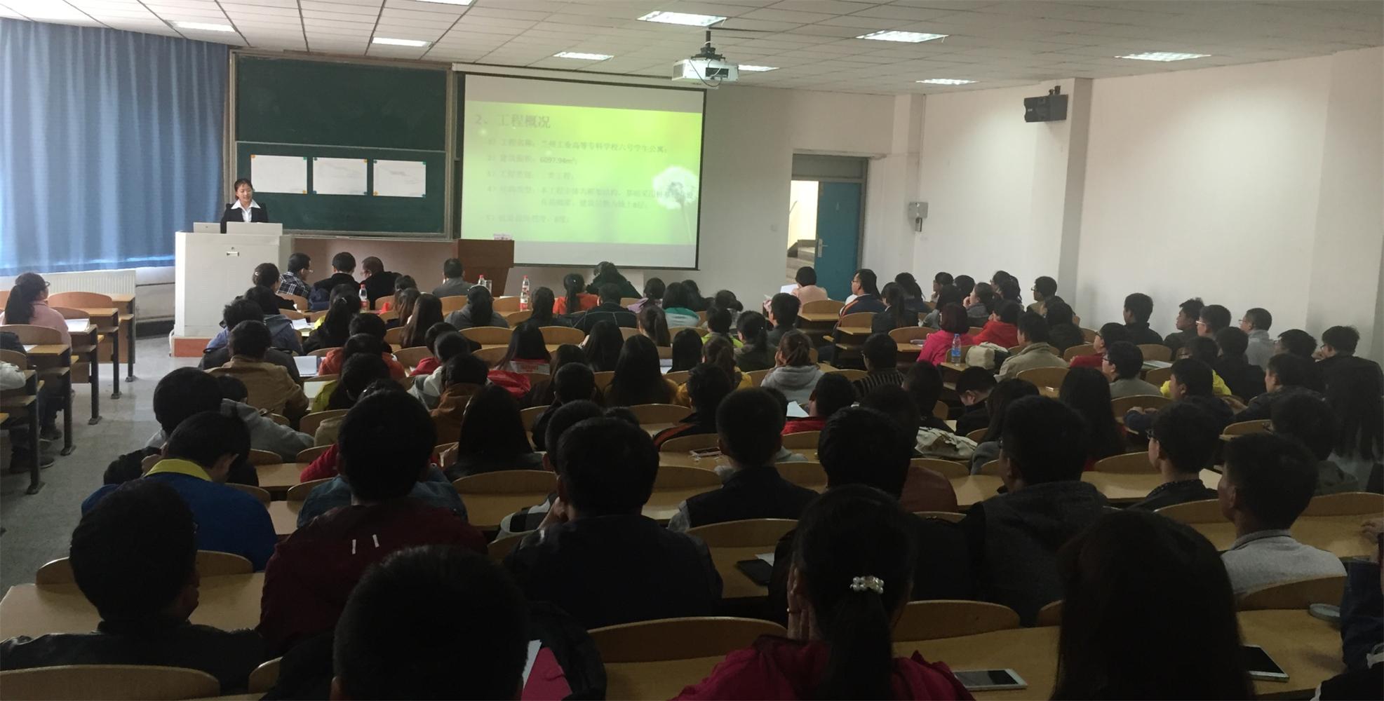 土木工程院举行2016届学生毕业设计公开答辩会