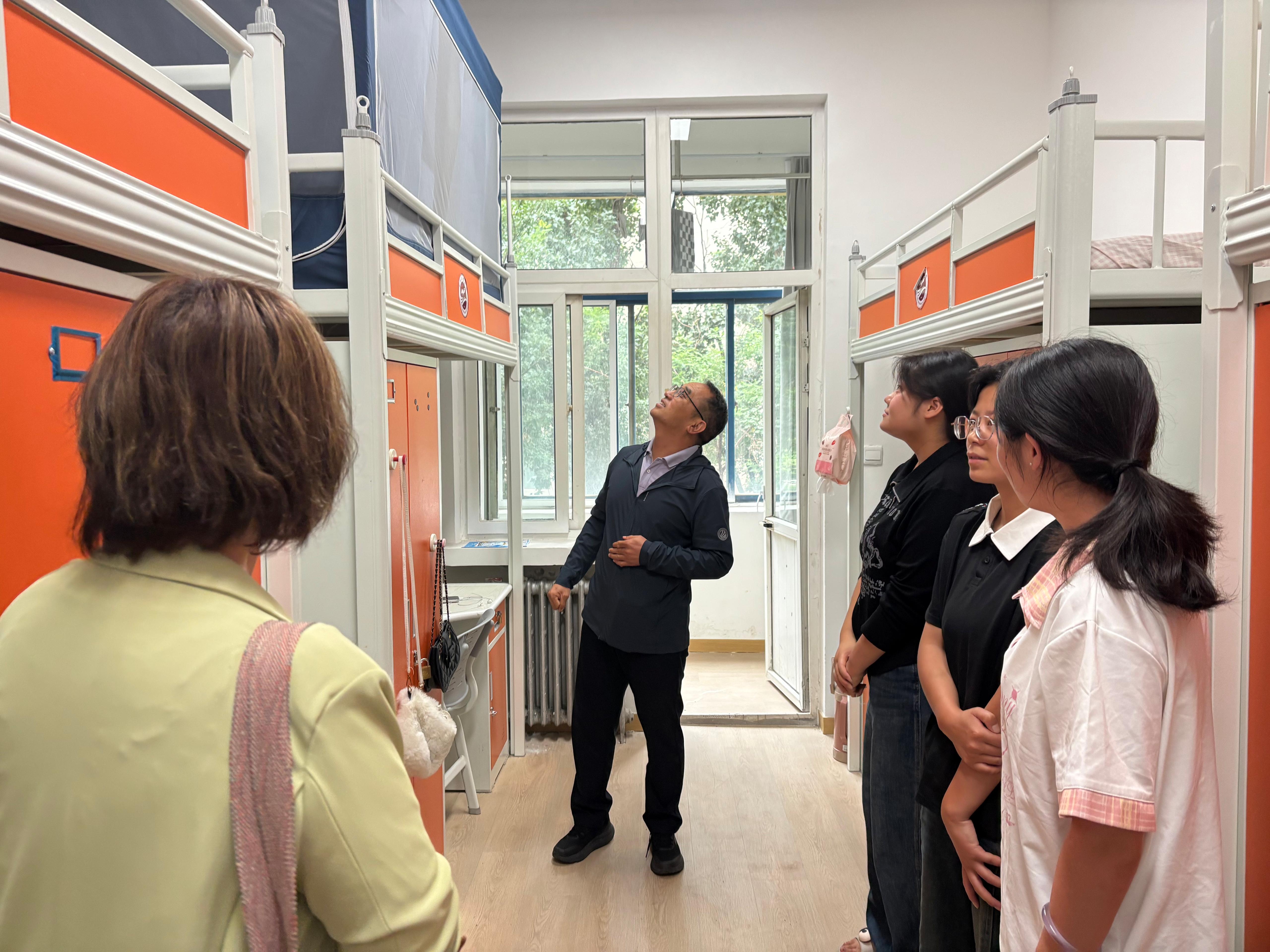 土木工程学院圆满完成2026级新生迎新工作