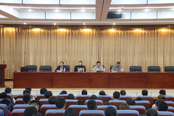 土木工程学院举行2017级新生开学典礼